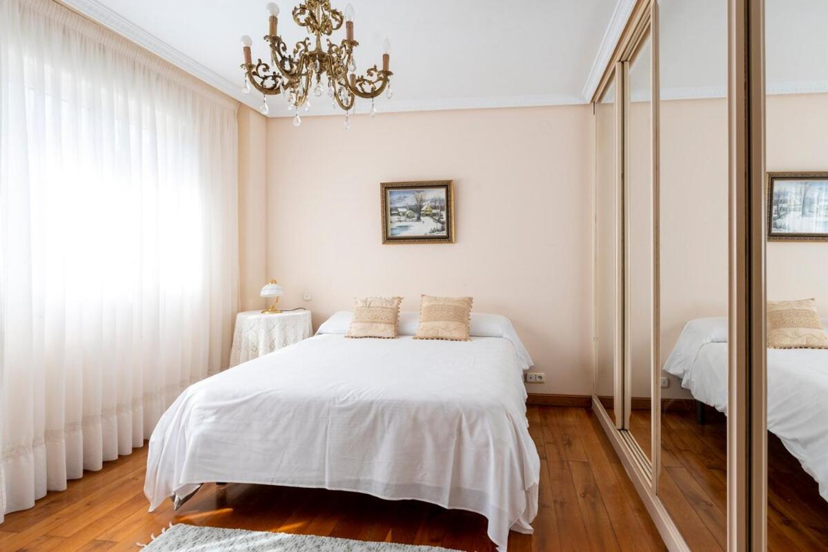 Willa Casa Con Jardin En Gama Bárcena de Cicero Zewnętrze zdjęcie