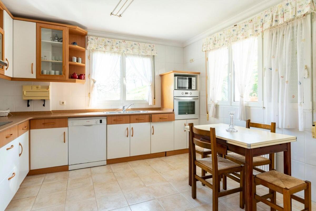 Willa Casa Con Jardin En Gama Bárcena de Cicero Zewnętrze zdjęcie