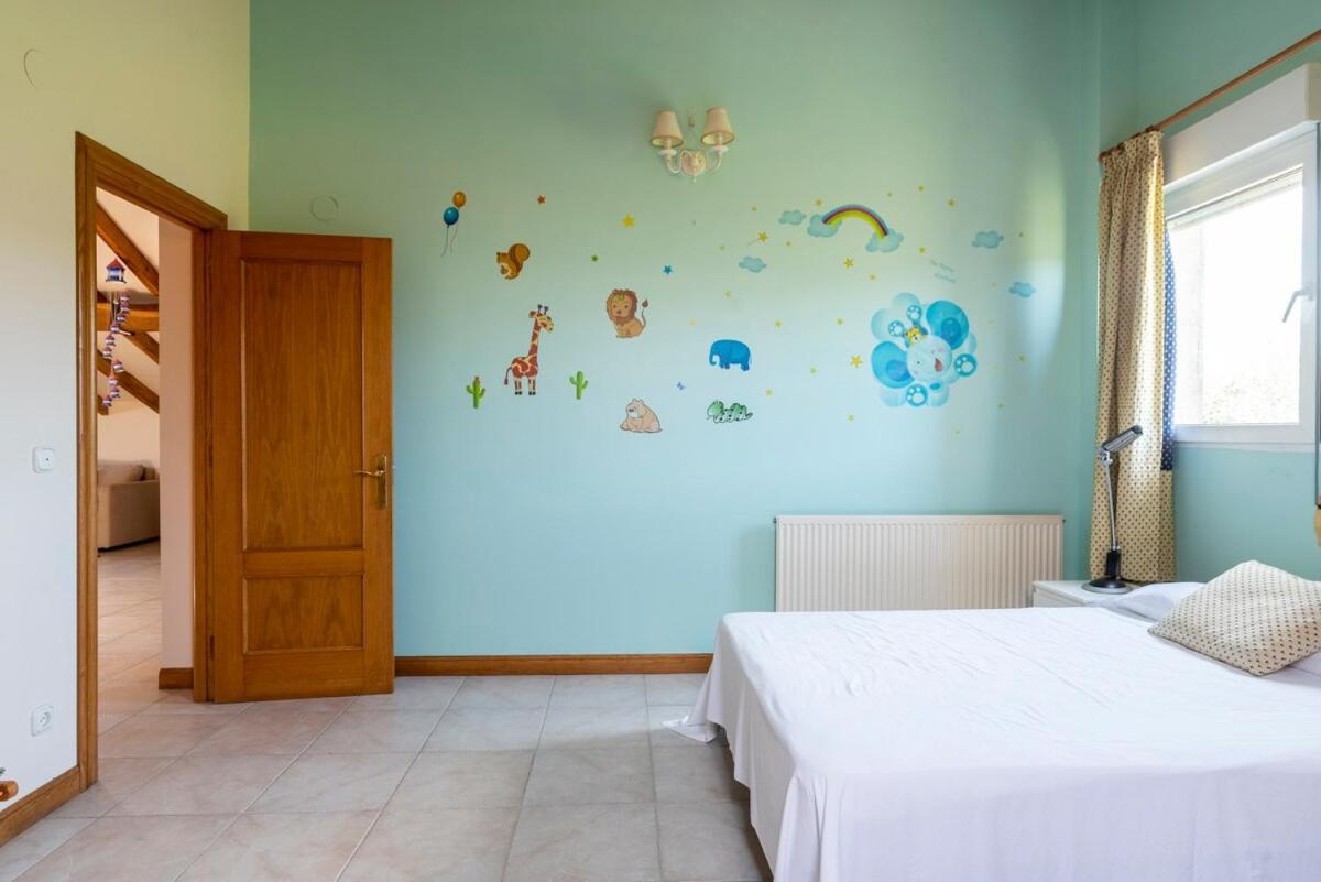 Willa Casa Con Jardin En Gama Bárcena de Cicero Zewnętrze zdjęcie