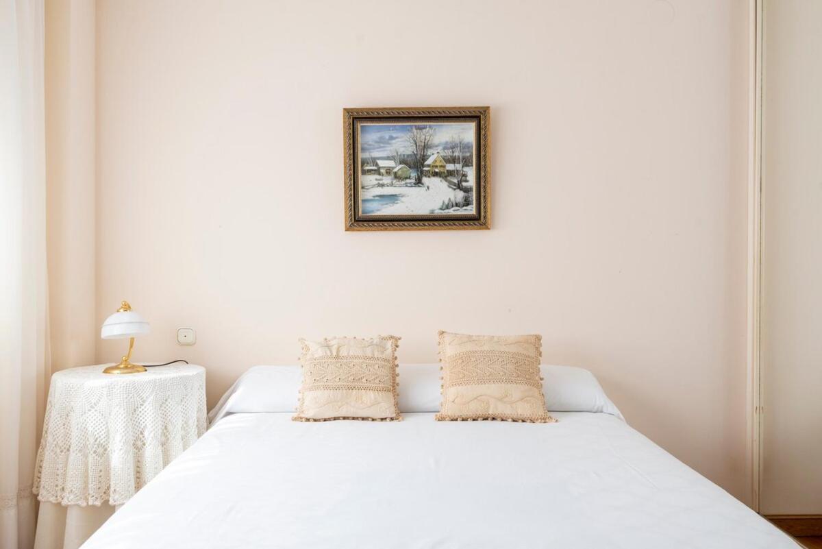Willa Casa Con Jardin En Gama Bárcena de Cicero Zewnętrze zdjęcie