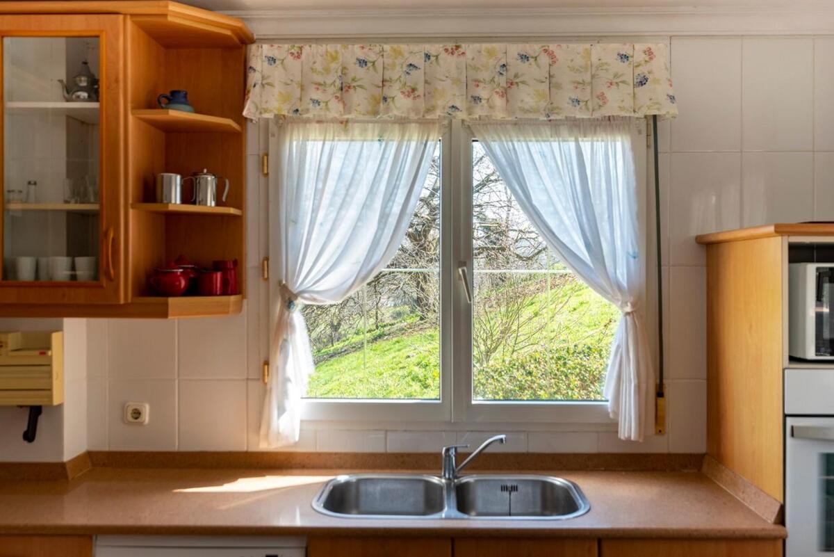Willa Casa Con Jardin En Gama Bárcena de Cicero Zewnętrze zdjęcie