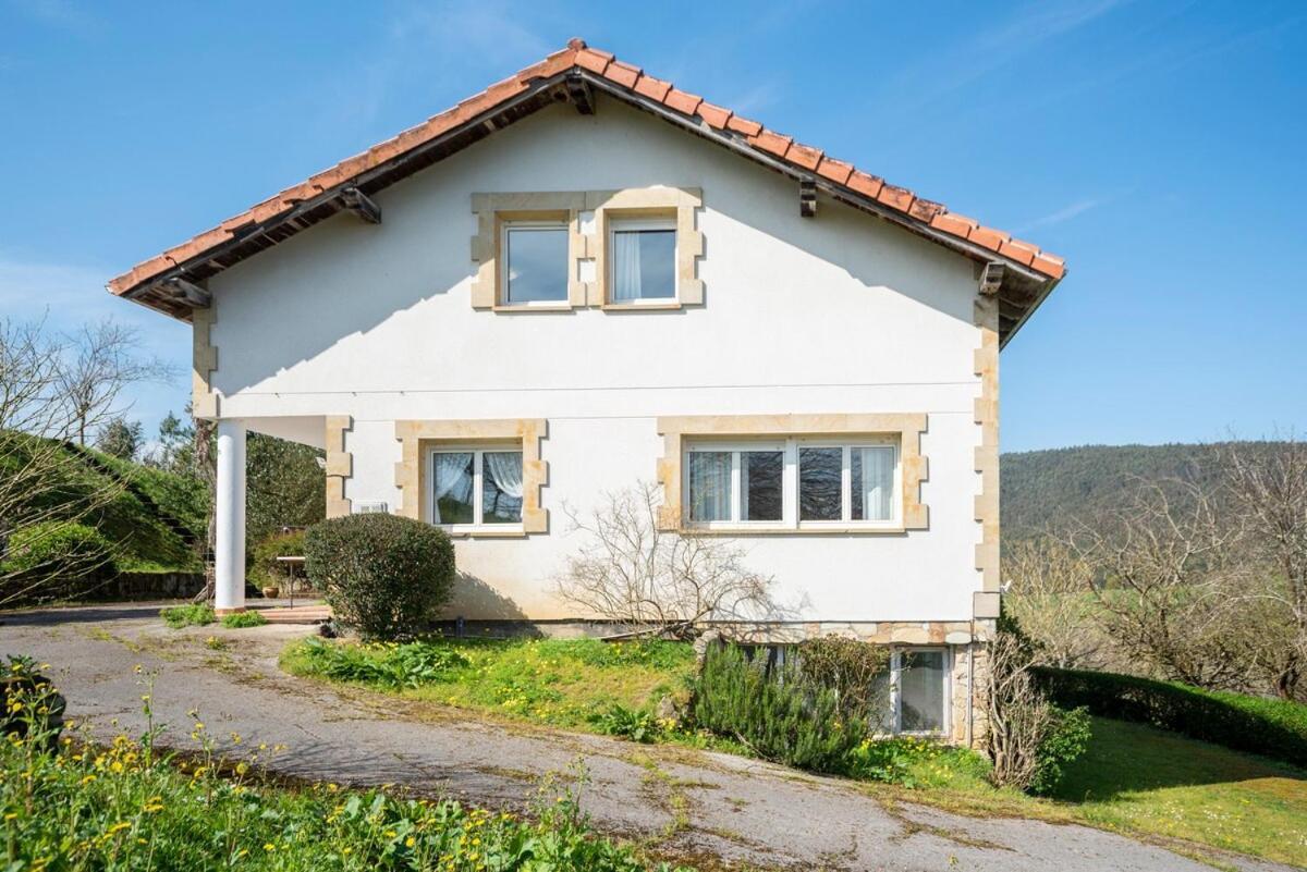 Willa Casa Con Jardin En Gama Bárcena de Cicero Zewnętrze zdjęcie