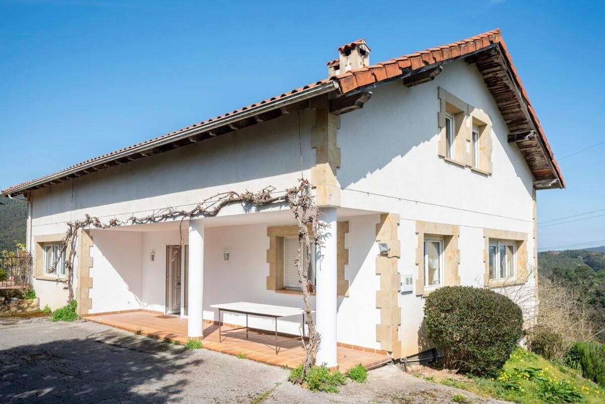 Willa Casa Con Jardin En Gama Bárcena de Cicero Zewnętrze zdjęcie