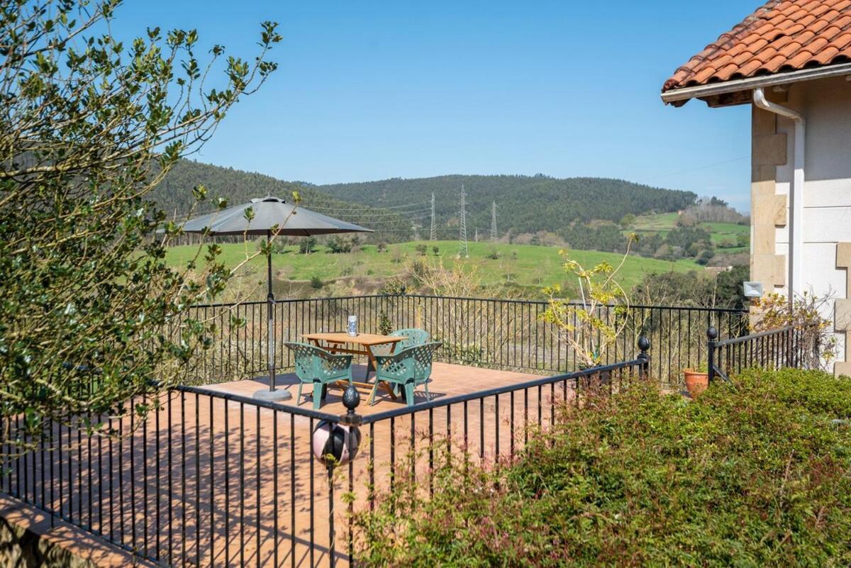 Willa Casa Con Jardin En Gama Bárcena de Cicero Zewnętrze zdjęcie